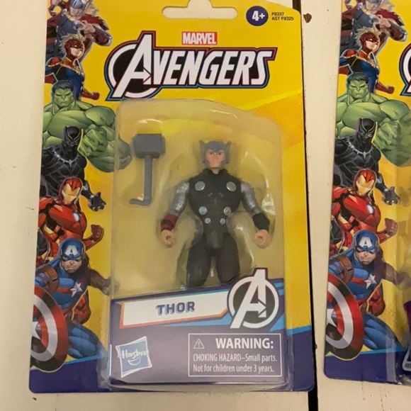Marvel Avengers Action Figure Set - Thanos, Hulk, Black Panther, Thor - Picture 2 of 5